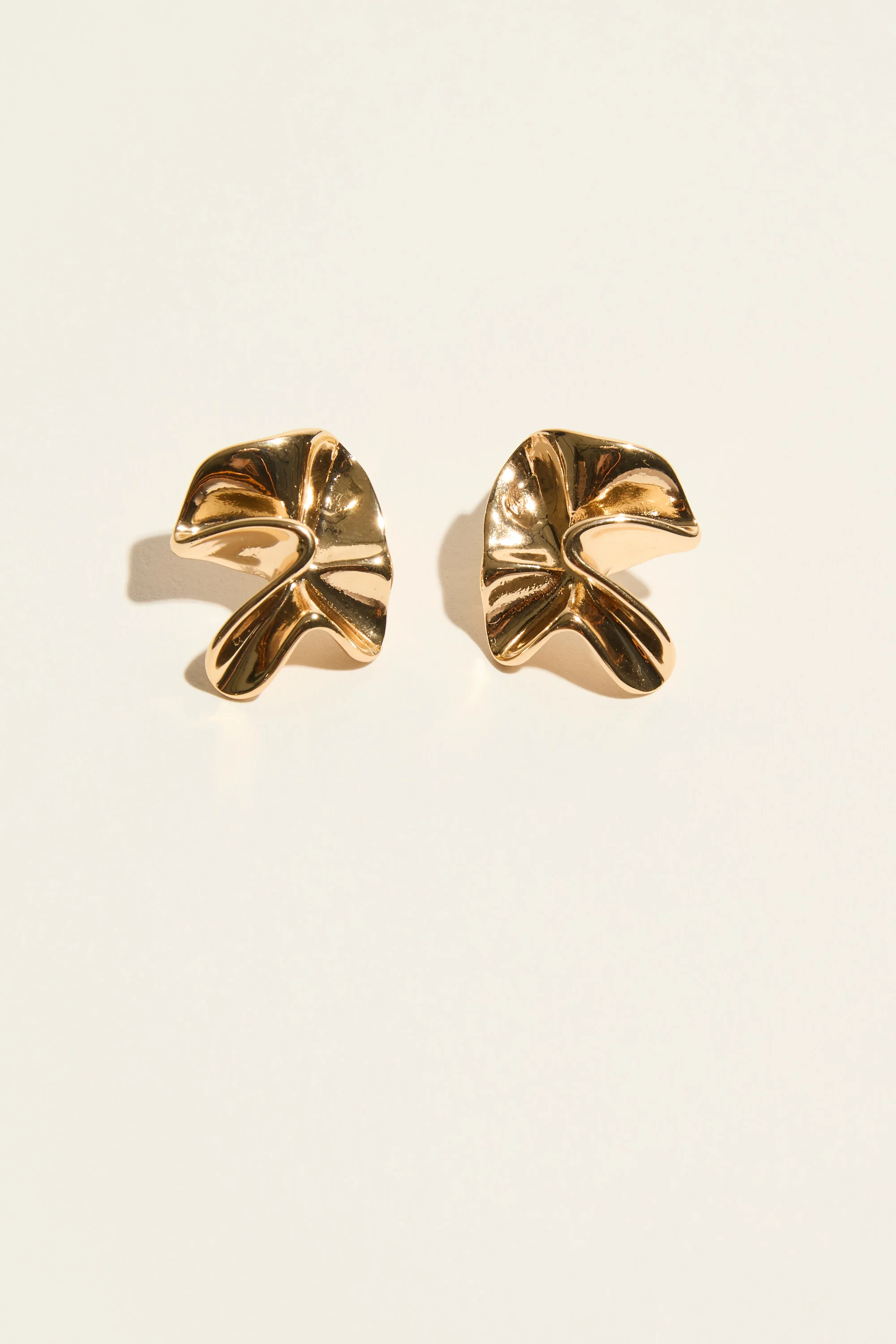 Bela Sonder Lukot Earrings