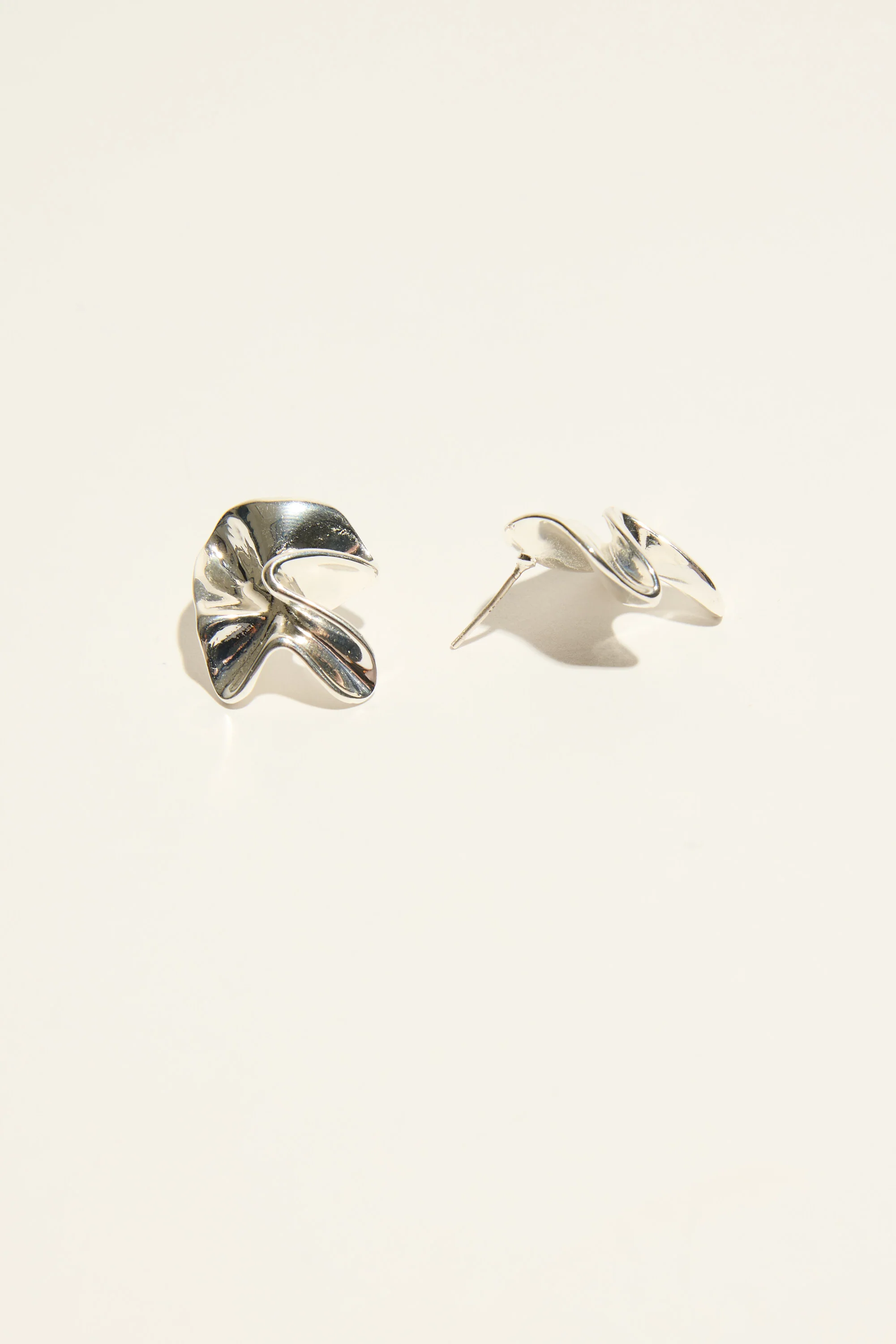 Bela Sonder Lukot Earrings - Image 2