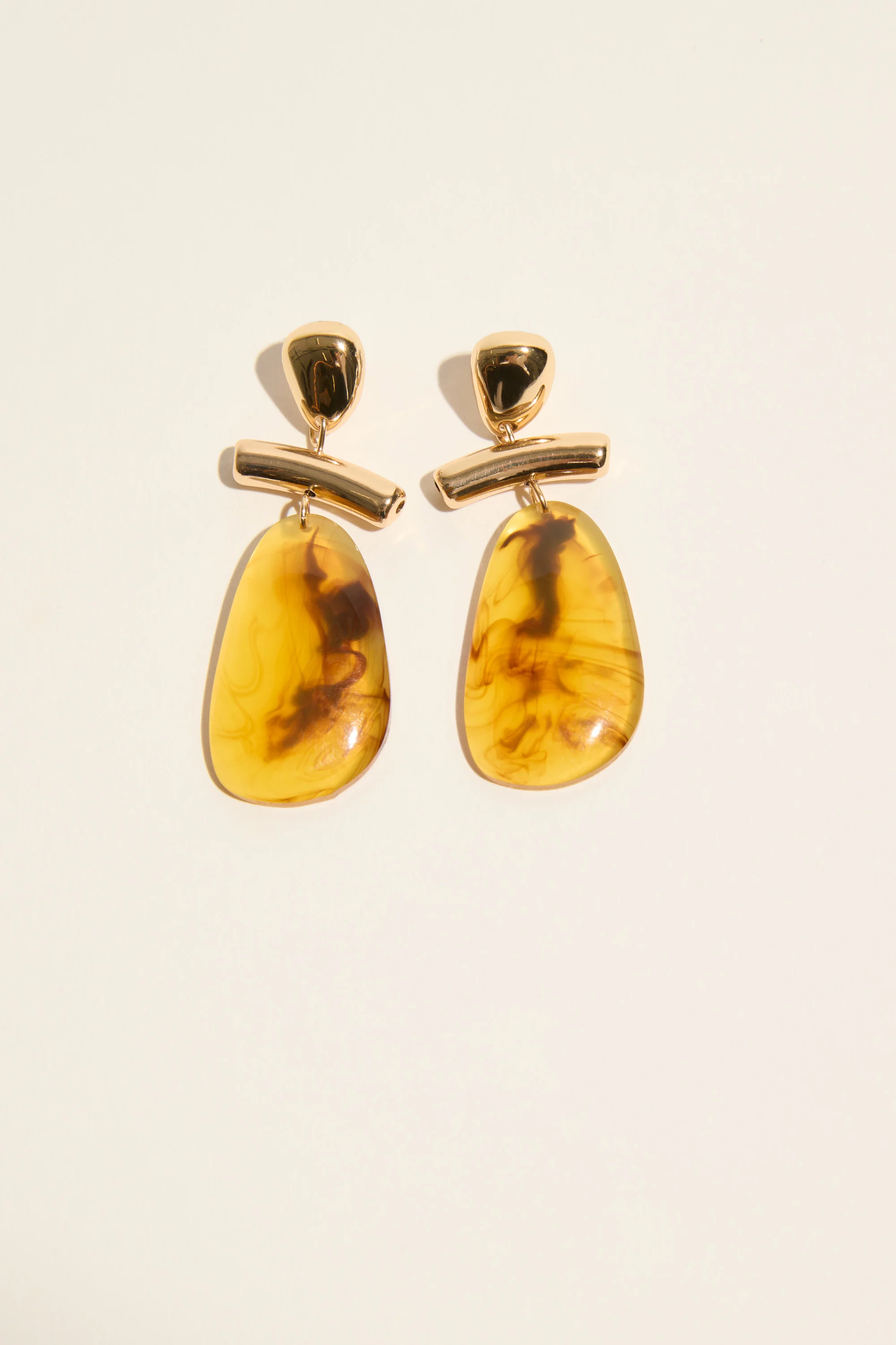 Bela Sonder Mahal Earrings