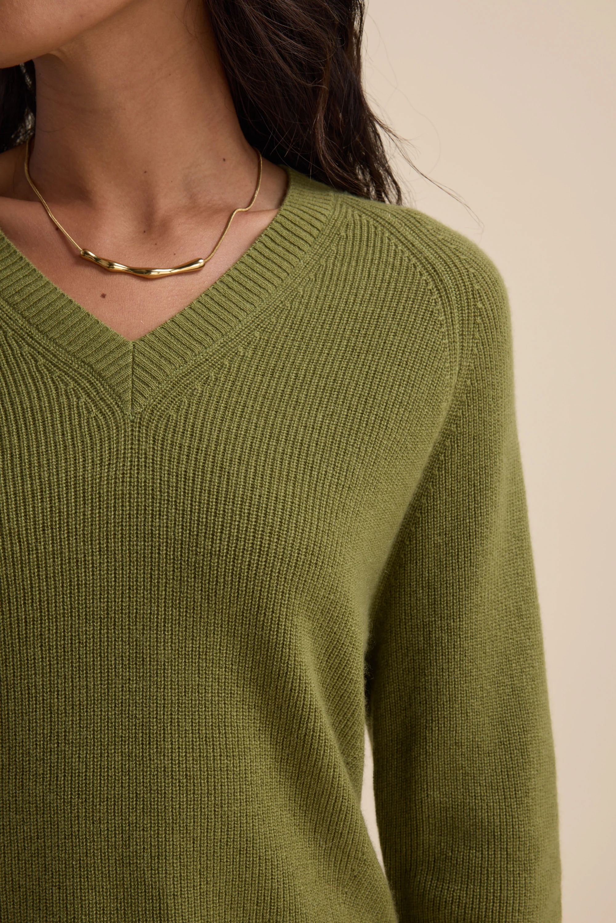 Elementary Cashmere Blend V Neck Sweater - Image 7