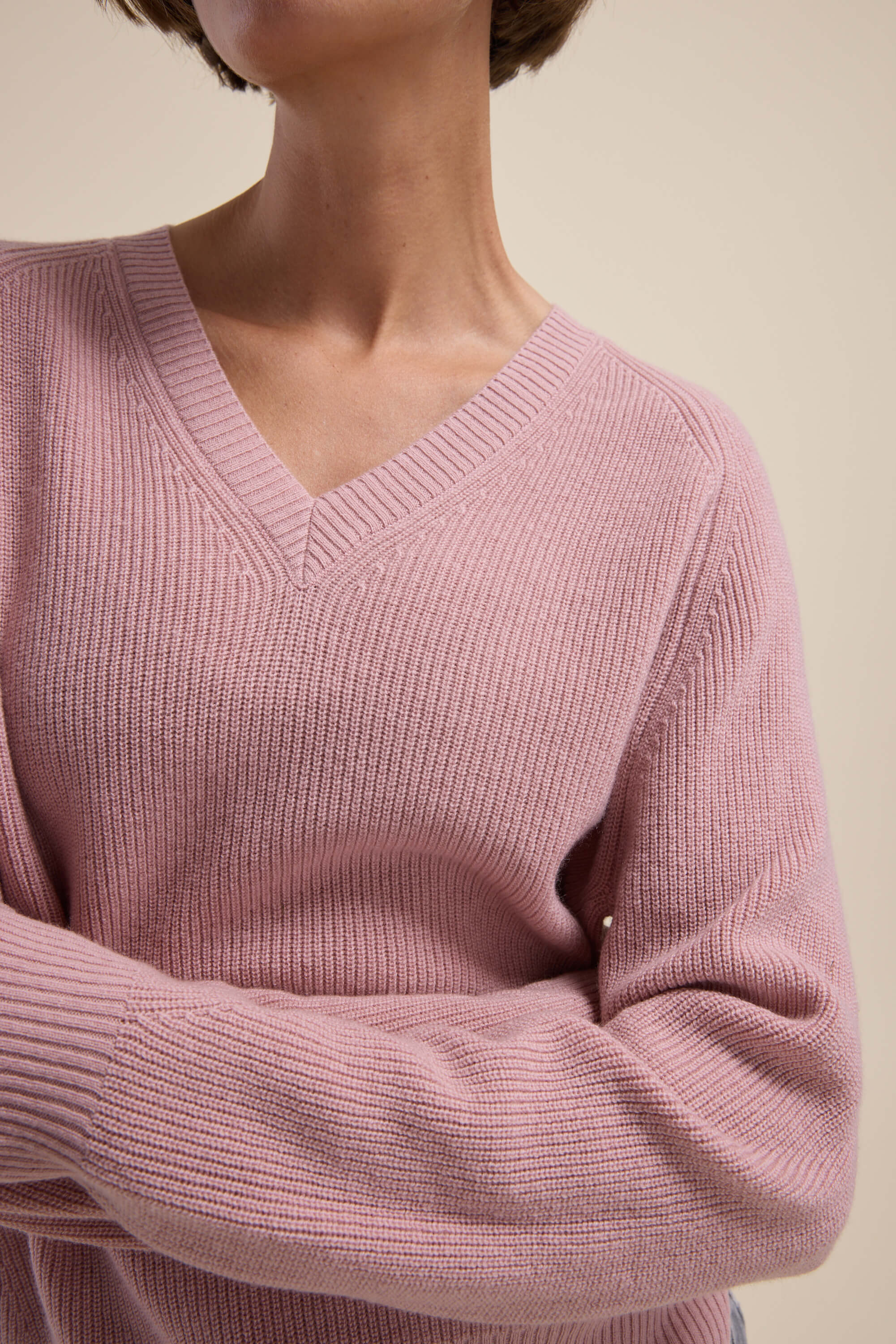 Elementary Cashmere Blend V Neck Sweater - Image 5