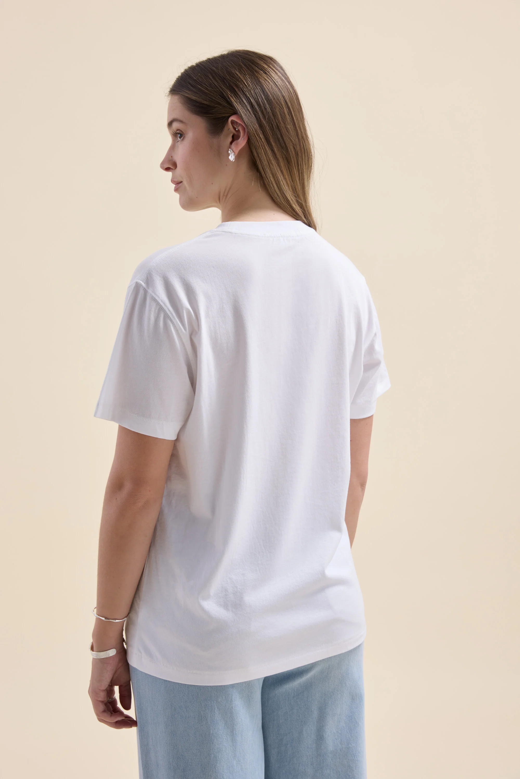 Maggie Boyfriend Tee - Image 6