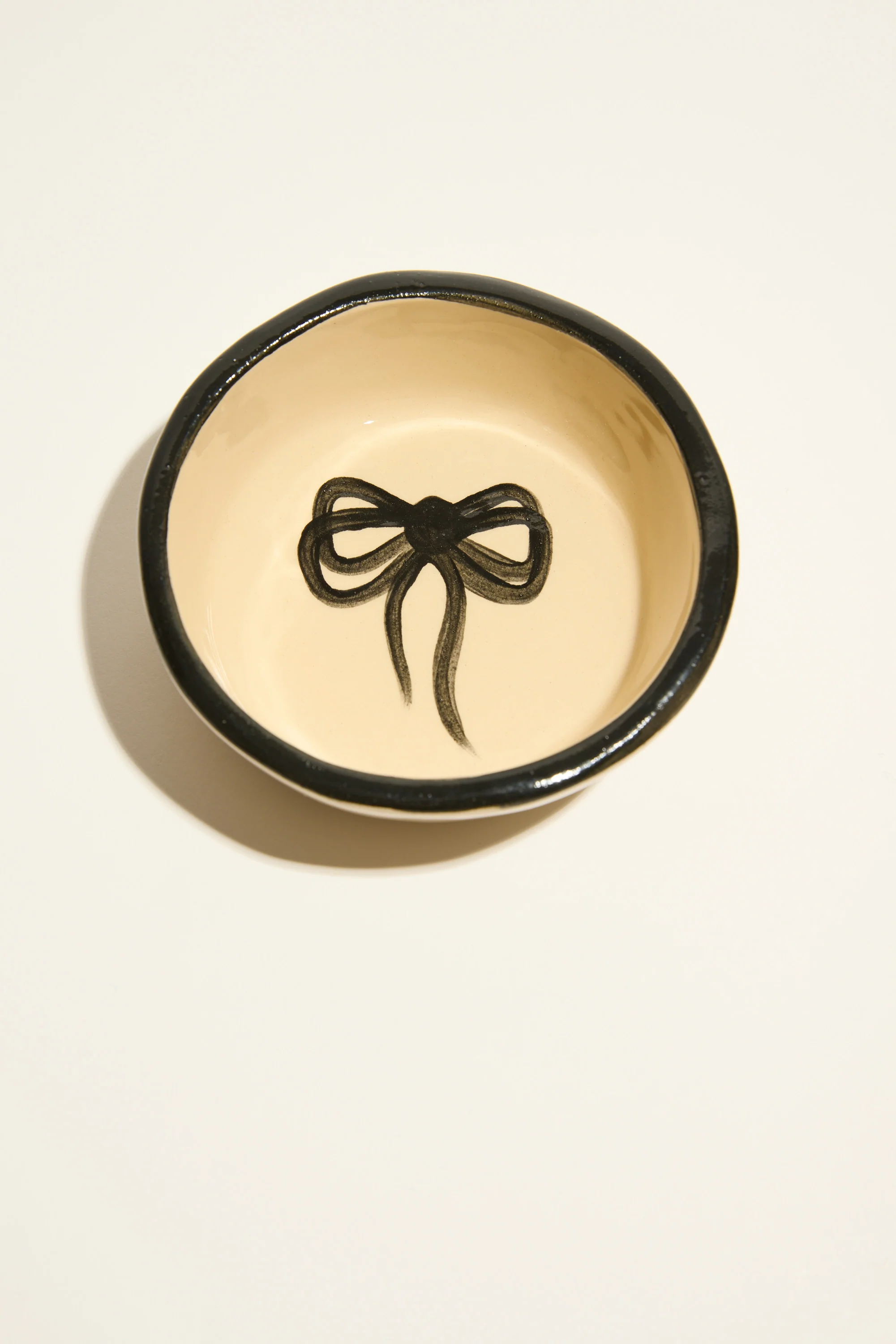 Magnolia Lane Bow Dish