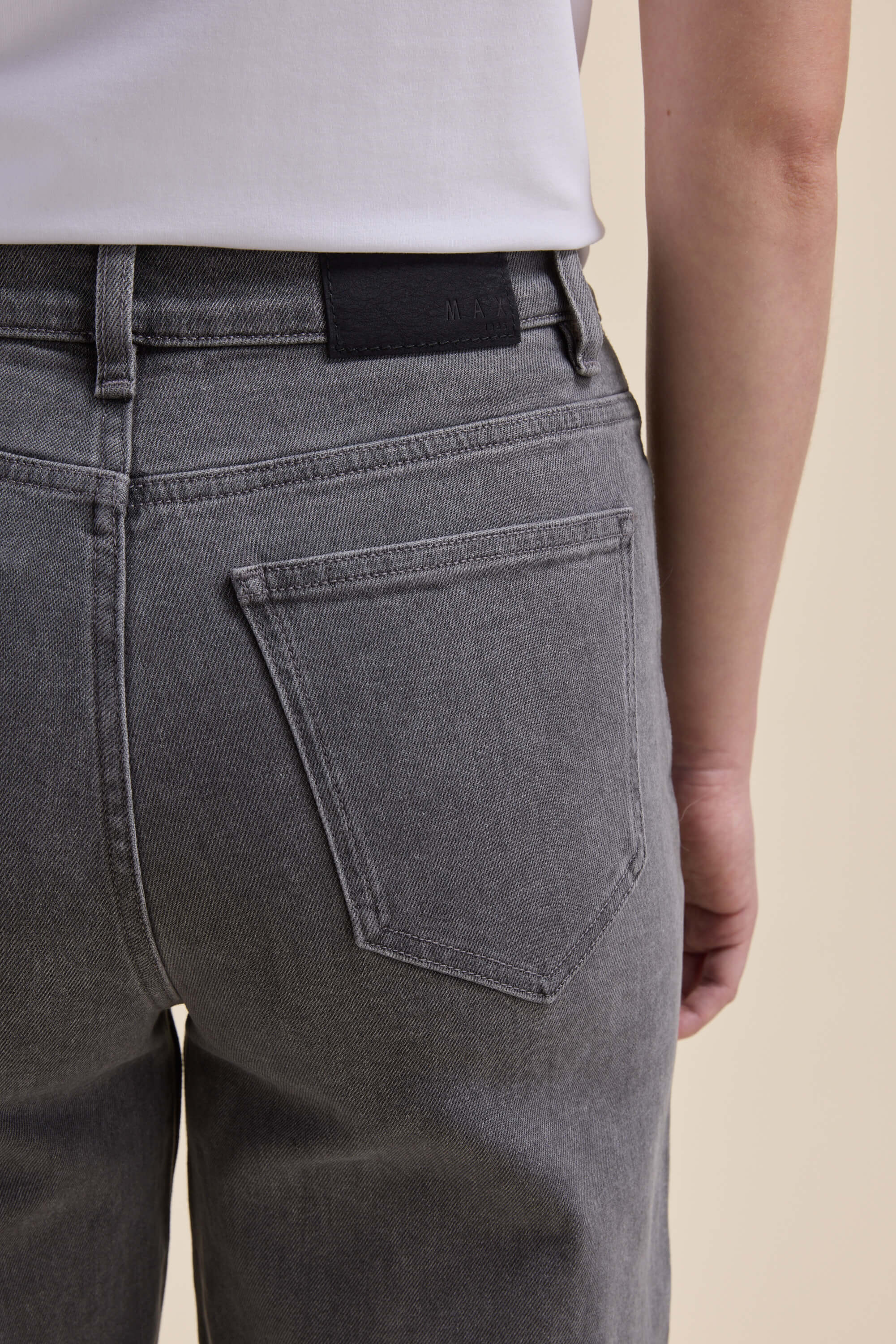 Nevada Wide Jeans - Image 7