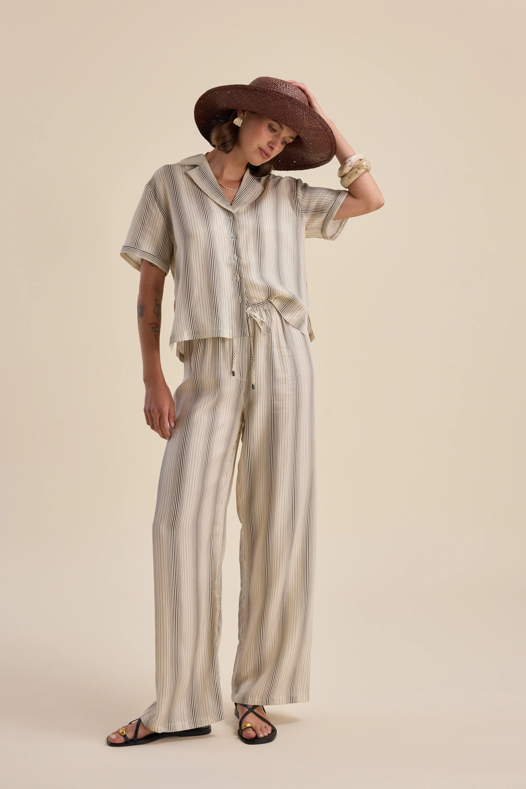 Stella Short Sleeve Shirt - Image 4