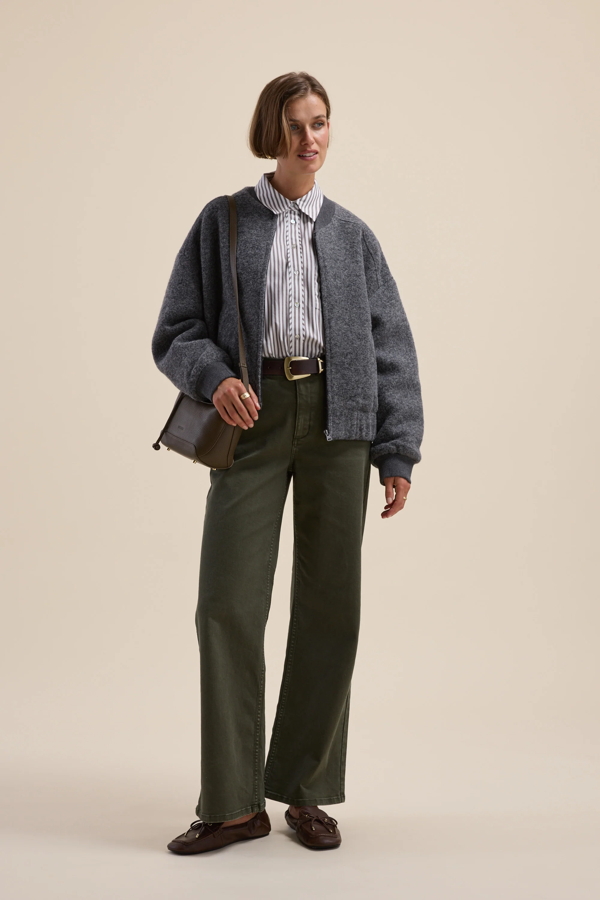 The Mid Rise Wide Leg Jeans - Image 3