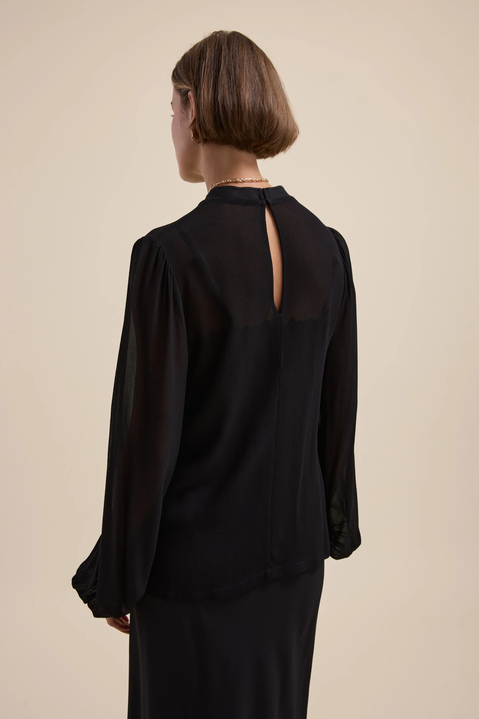 The Ultimate Layering Top - Image 8
